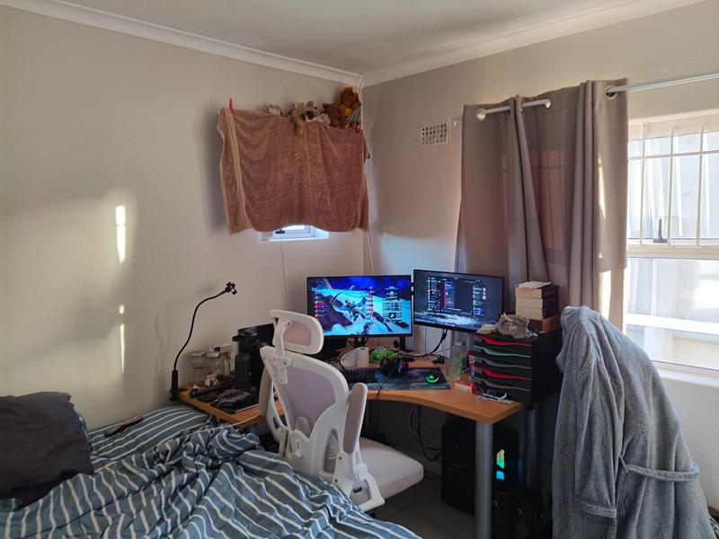 2 Bedroom Property for Sale in Pinelands Western Cape